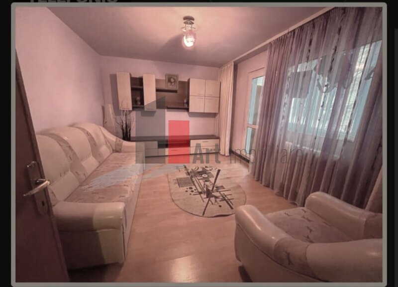 Titan, apartament cu 4 camere cu centrala.