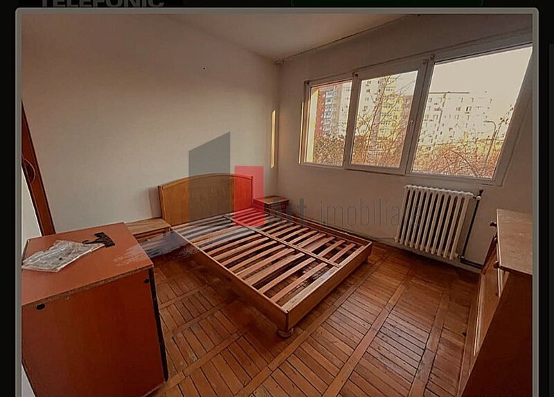 Titan, apartament cu 4 camere cu centrala.